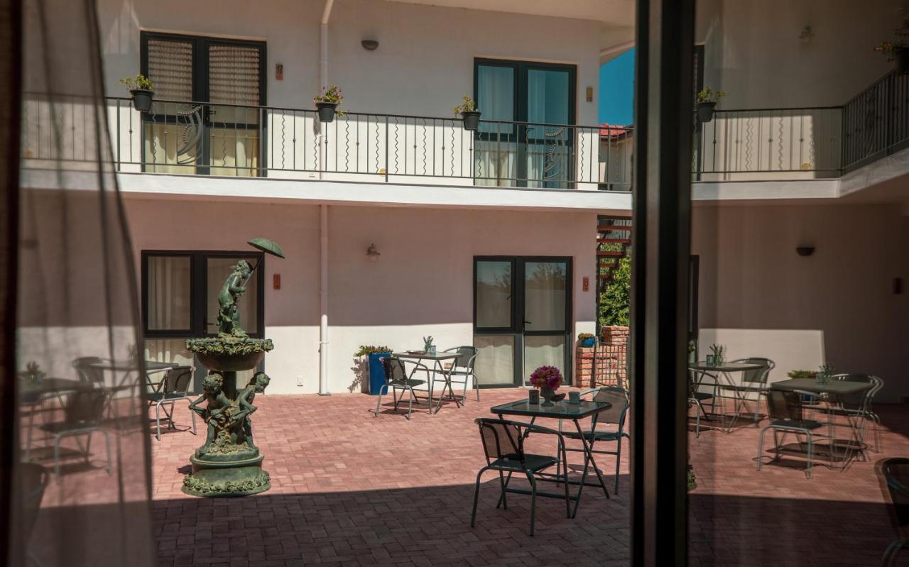 Sunny Border (Adults Only) Hotel Vama Veche Exterior foto